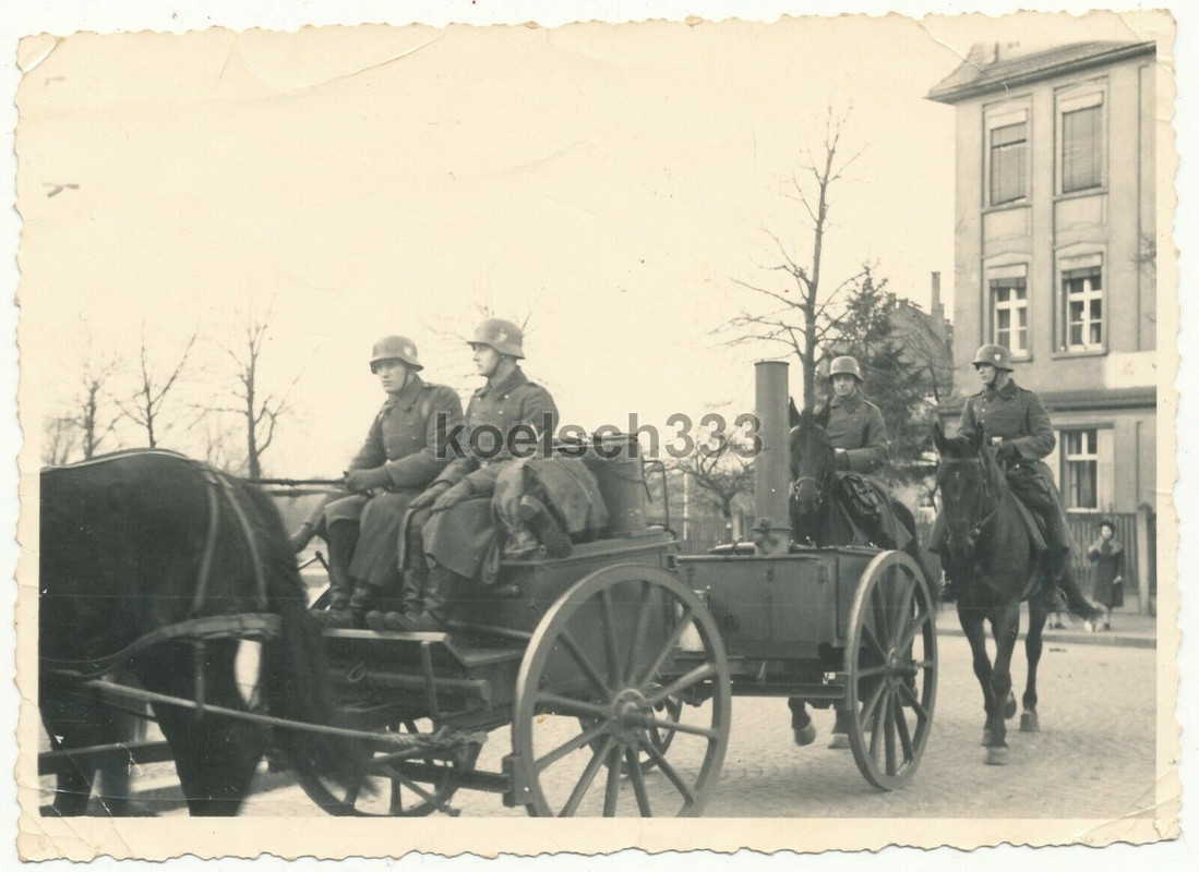 Foto Pferde bespannte Feldküche der Wehrmacht Bautzen An der Husarenkaserne