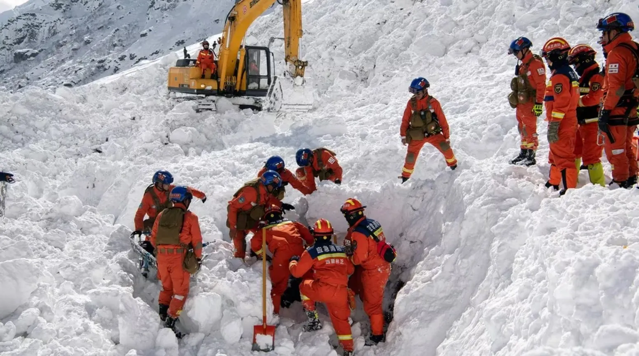 Mueren 28 personas tras una avalancha en el Tíbet