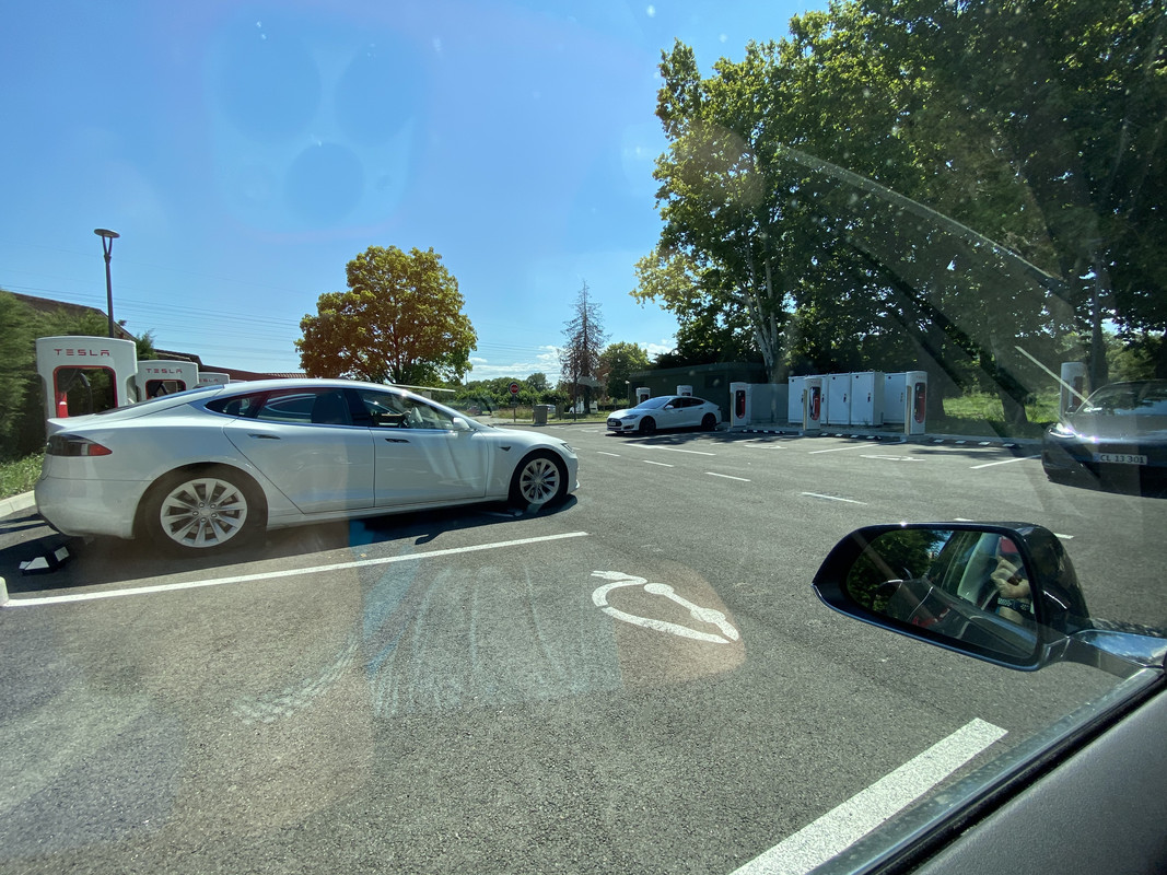 3C7D7381-EA9D-4BA0-BCE2-F7F2766F5743