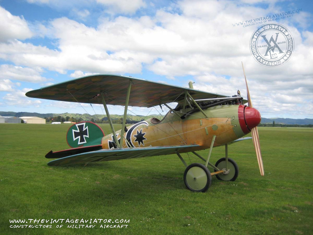 2-albatros-dva-build-20091019-img-0809