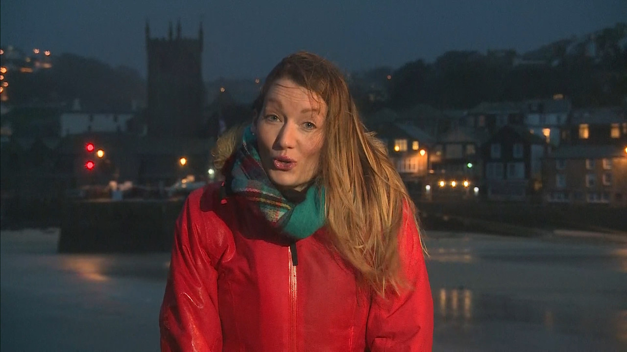 02.19 - 18.00.00 - ITV News West Country. News for Devon, Cornwall, S....ts_snapshot_08.12.864