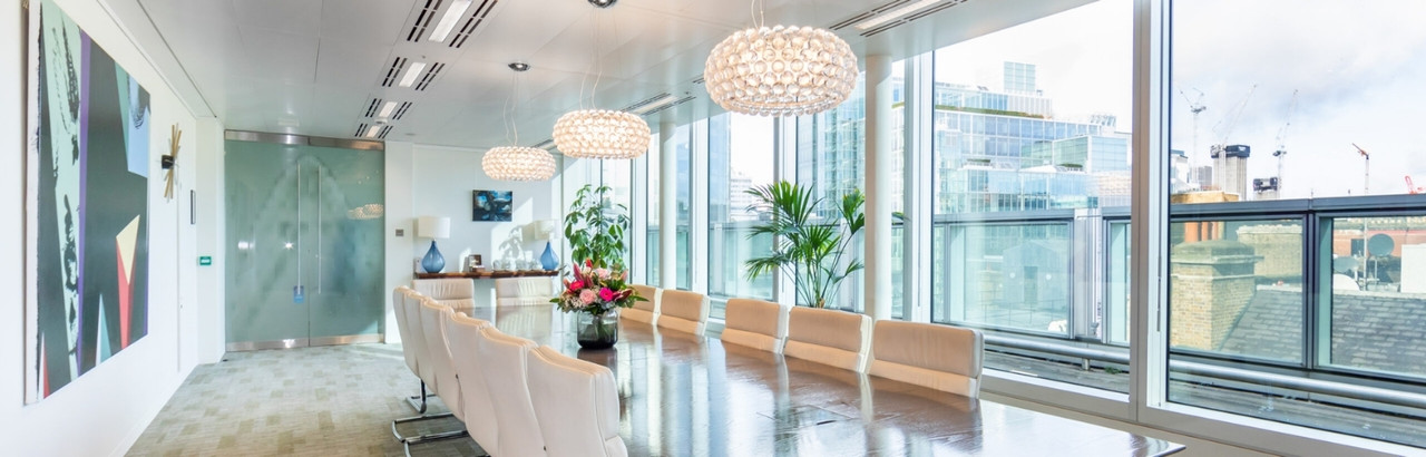 Landmark 125 Old Broad Street meeting room