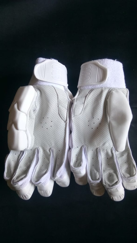 DBEF0B66-A95E-4369-BCDB-AFF19D3E33EB