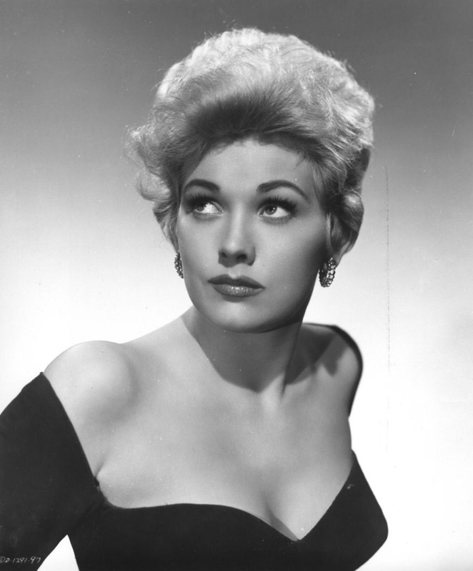 kim_novak_337