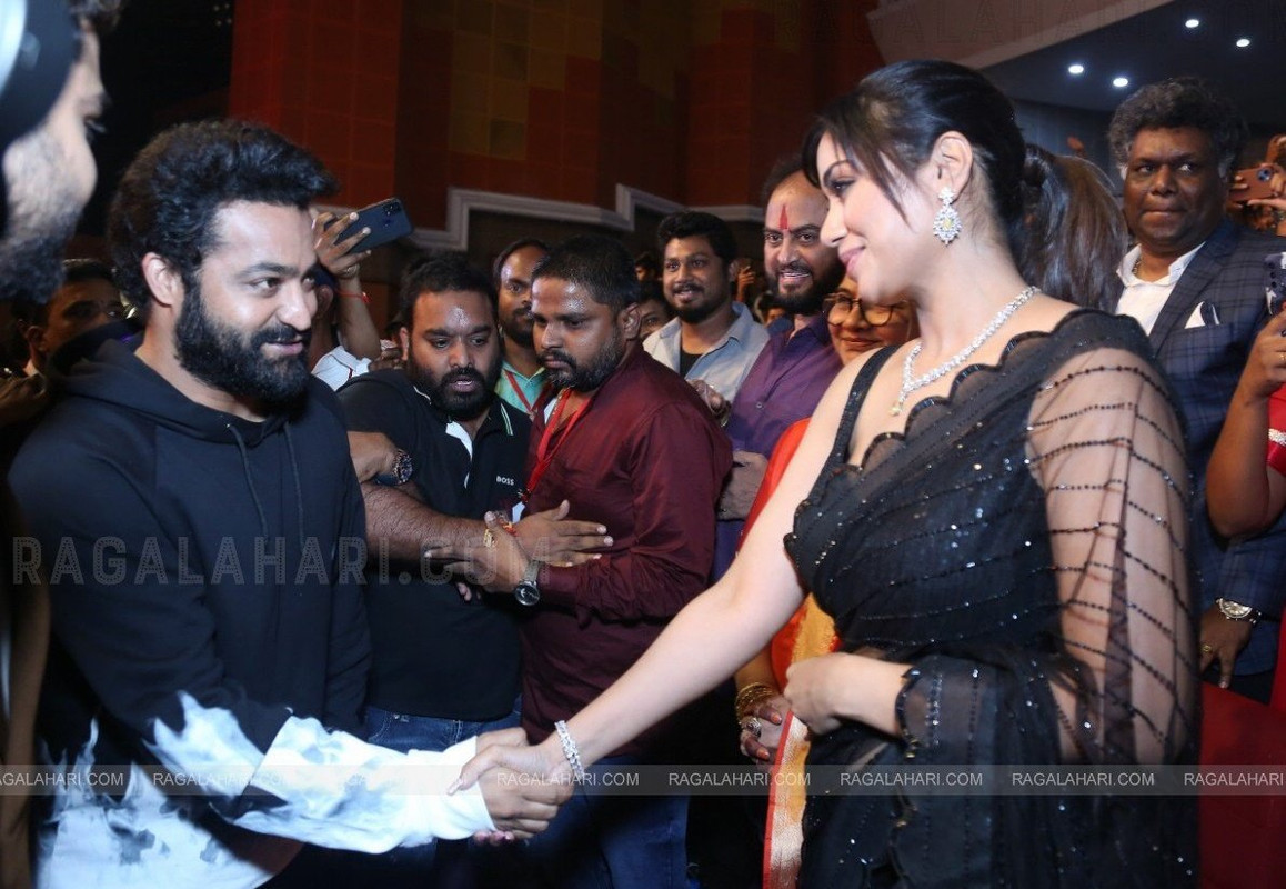 9-C2-D0-B0-A-F252-45-E4-9-D77-399-FE0-F1