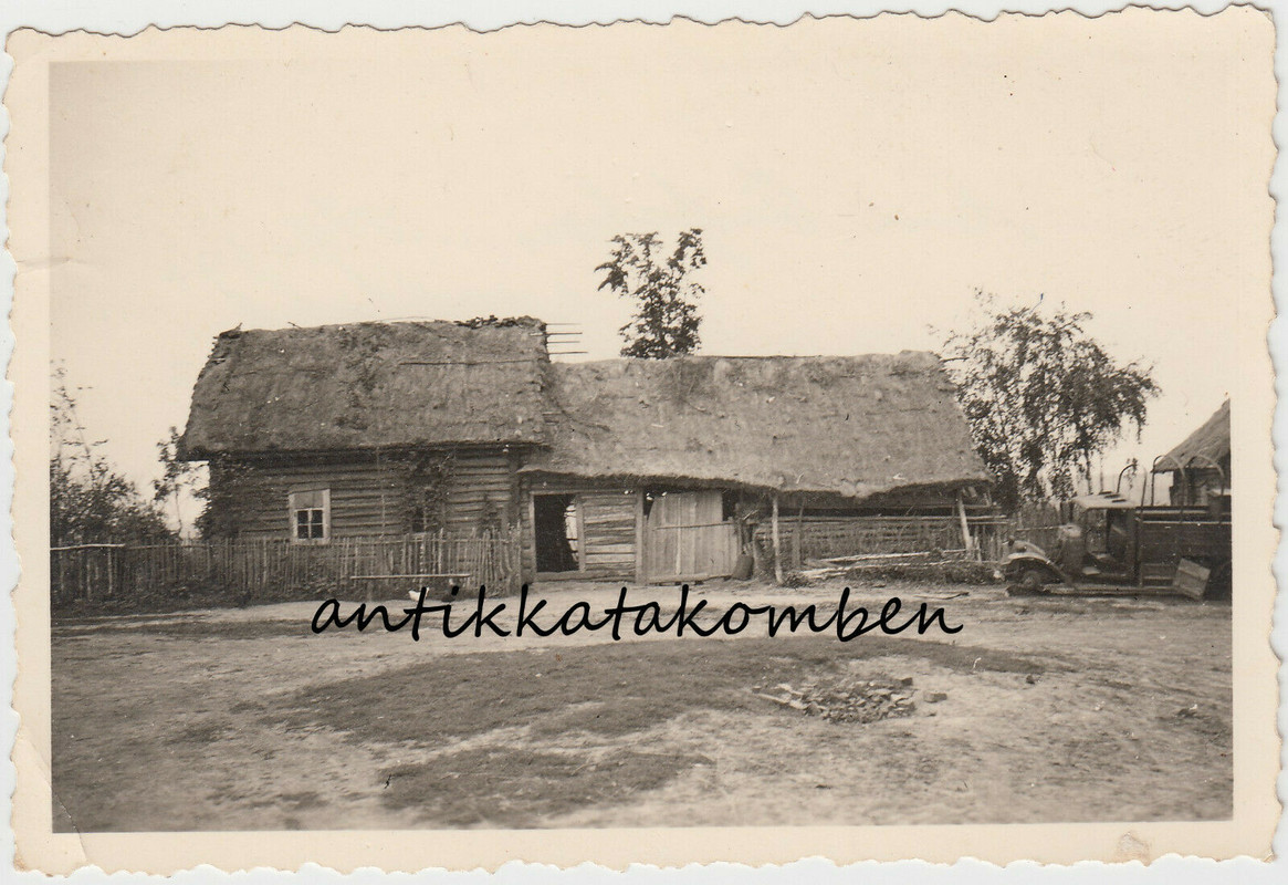 Foto 2.Wk Weißrussland russisches Bauernhaus bei Orscha Lkw geplündert 1941