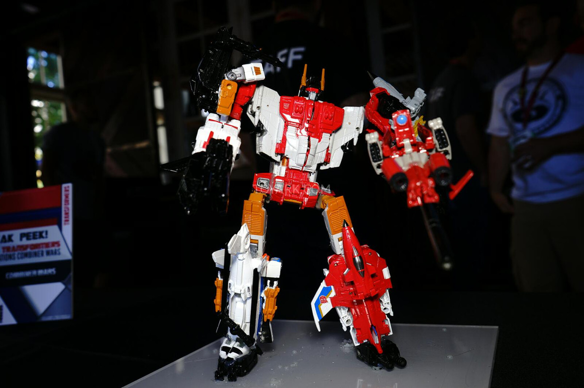 SDCC-2014-Hasbro-Transformers-Breakfast-104_1406