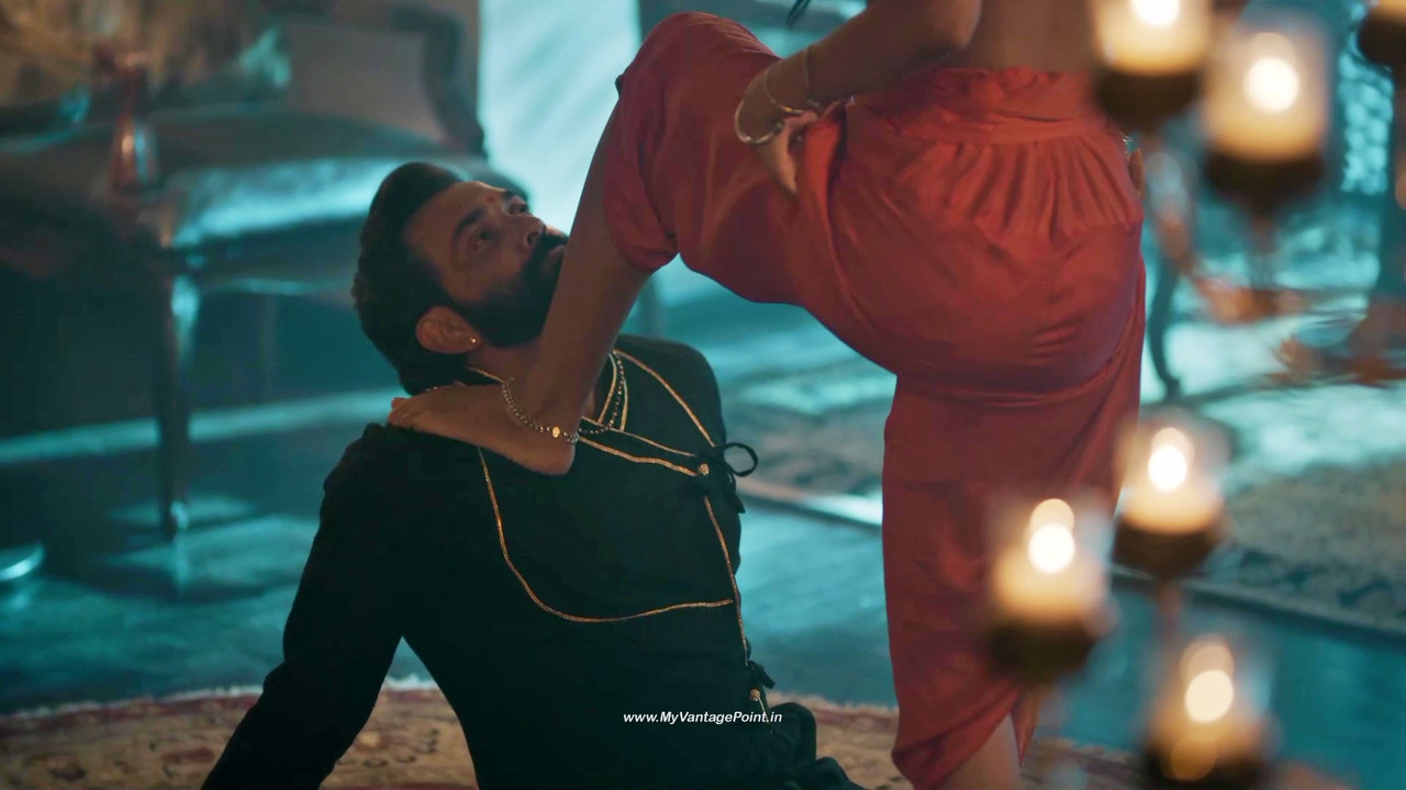 159Esha Gupta Hot in Aashram Web Series