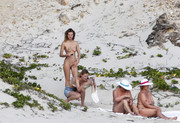 Edita-Vilkeviciute-Sigute-Krilaviciute-On-the-Beach-in-St.-Barts-April-3-2014-115-gigapixel-low_res-