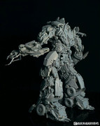 Unique-Toys-DOTM-Megatron-06