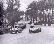 24 HEURES DU MANS YEAR BY YEAR PART ONE 1923-1969 - Page 27 52lm18-Jag-CType-TRolt-DHalmilton