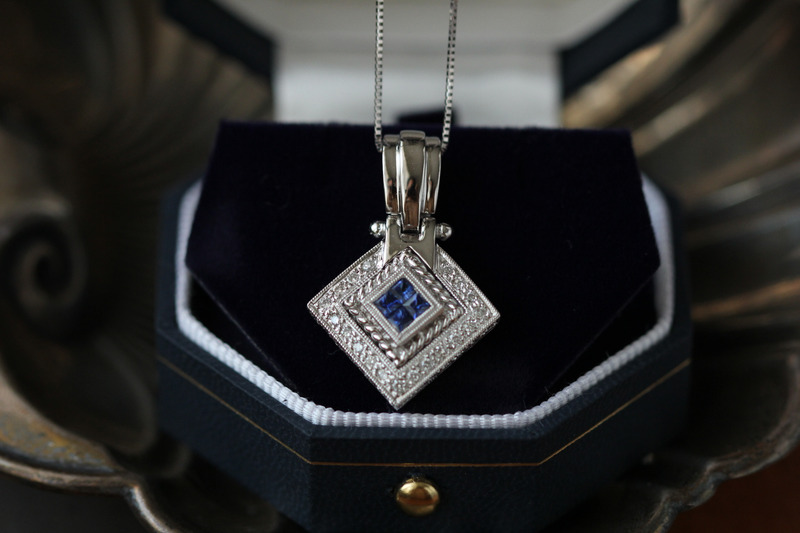 silver-necklace.jpg