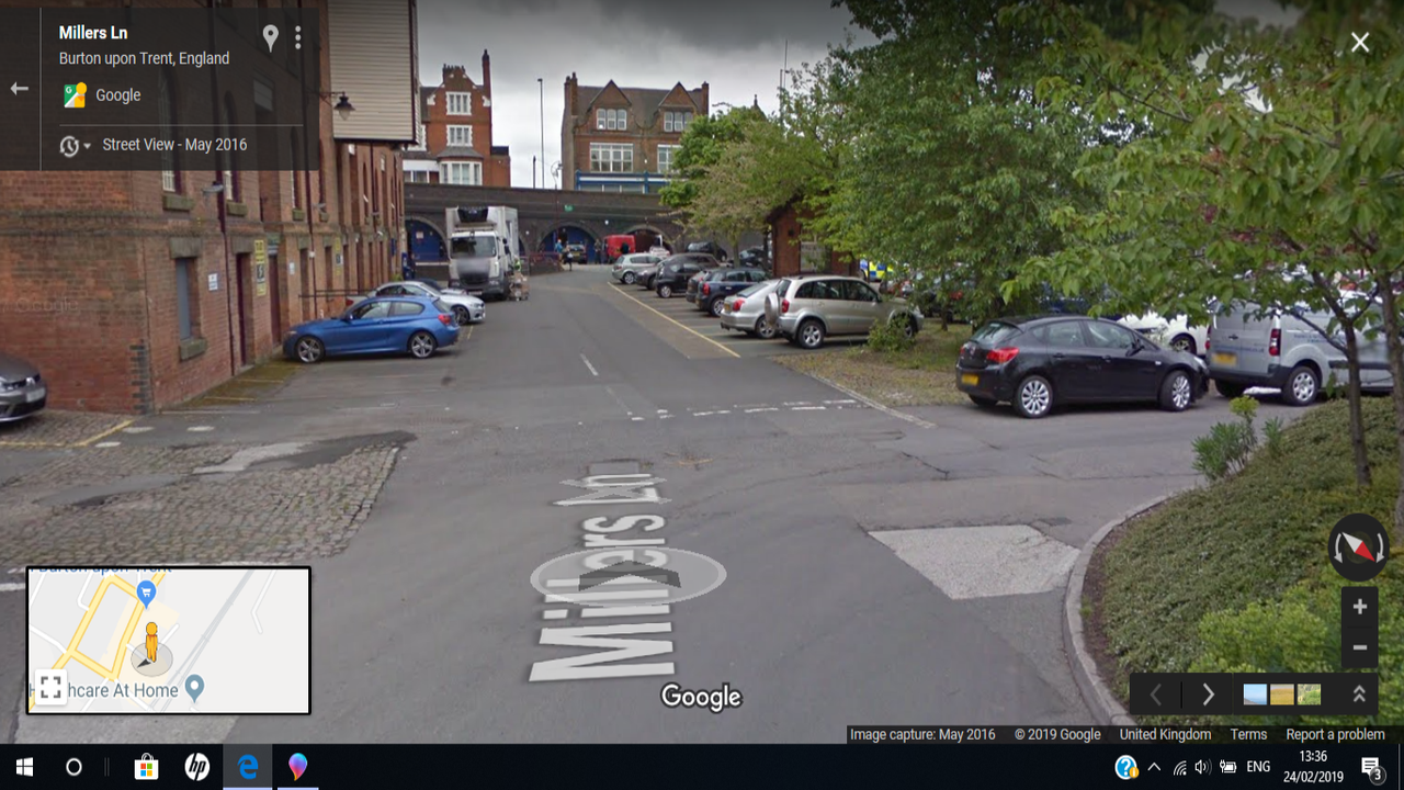 Travelodge-car-park-unloading.png