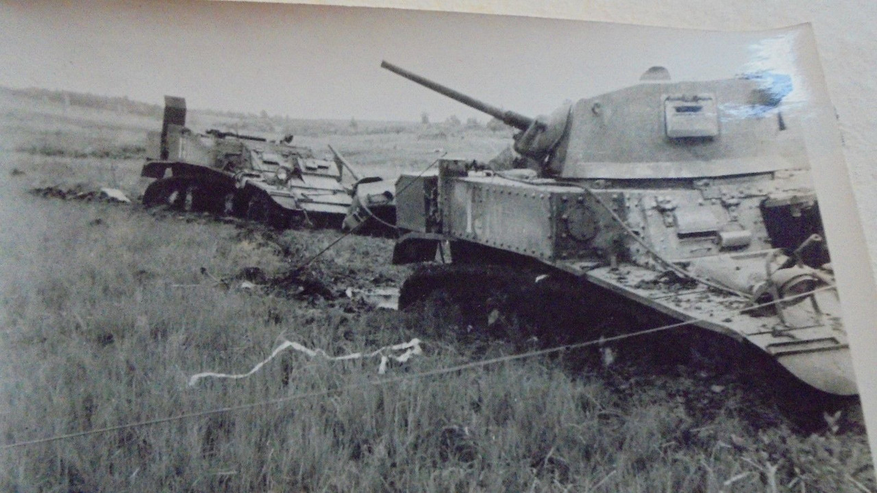 Foto zerstörter Panzer Wehrmacht 2 WK