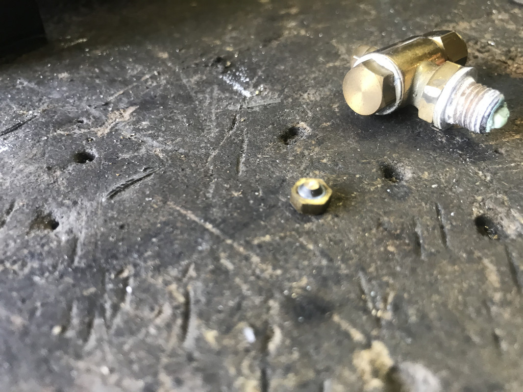 7FA7F05C-665A-47F7-811E-69901E2B591A