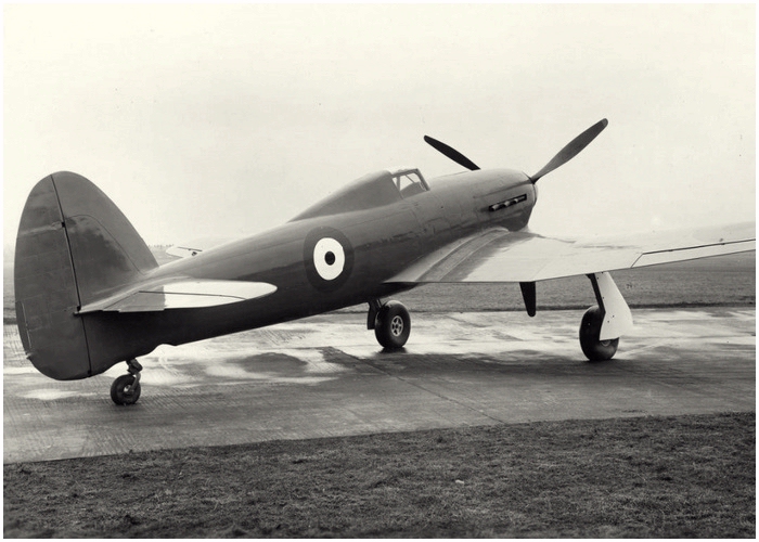 boja na prototipu Tempesta MK VI 1-P5212-prvi-prototip-Typhoona