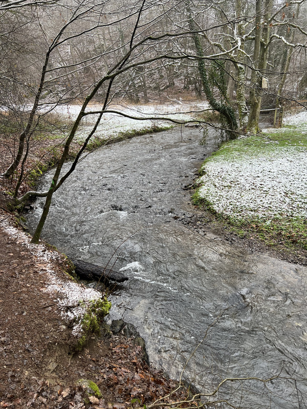 72EBF0AE-6CFD-49B0-93CD-1814A1E75471