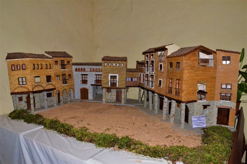 ALQUEZAR-19-4-2017-HUESCA - Los pueblos más bonitos de España-2010/2023 (15)