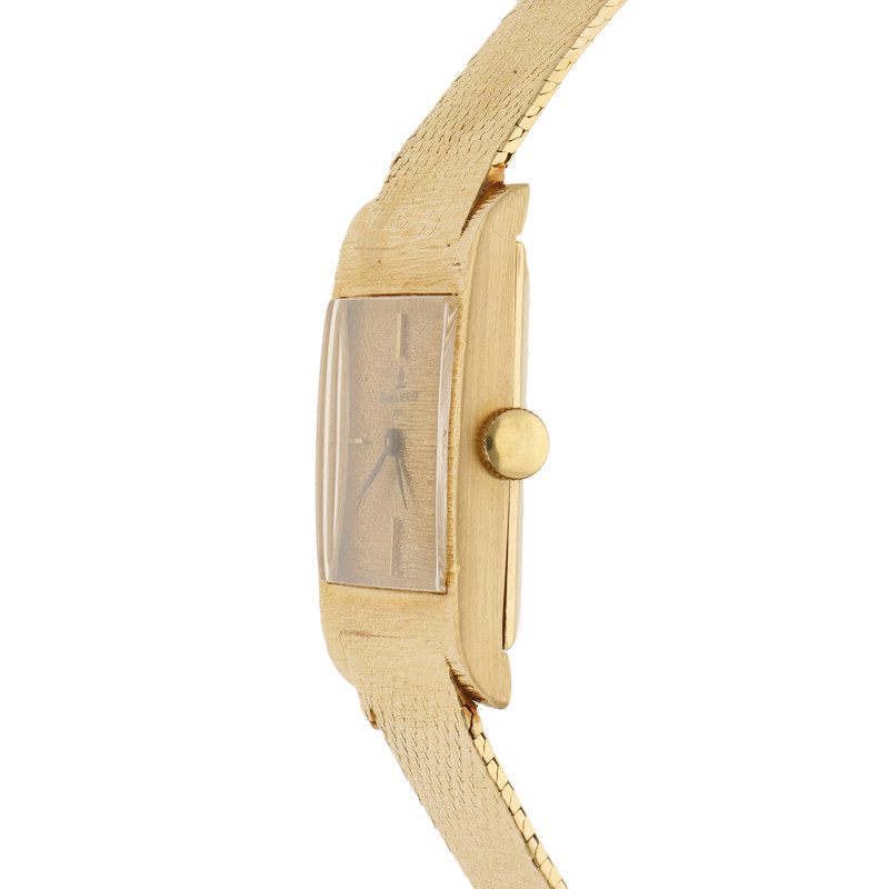 000721000003372940 4