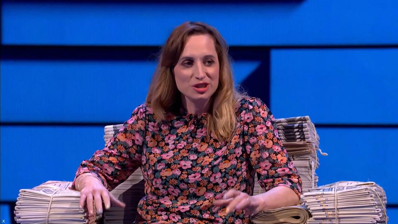 Isy Suttie 171021.mp4_snapshot_00.25_[2021.10.17_02.59.15]