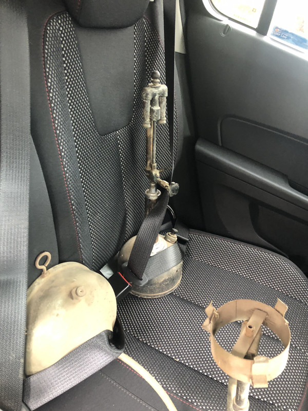 8B674F84-E3C7-4CA2-862C-0984E78DCDC5