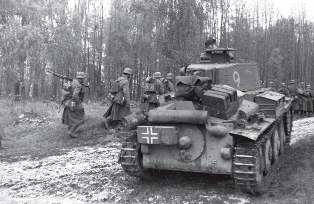 ”9”_20 PzDiv LA6QWYf1xpY