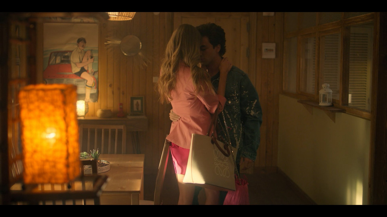 Elite.Short.Stories.Carla.Samuel.S01.1080p.NF.mkv_snapshot_00.23_[2021.08.31_13.20.56]