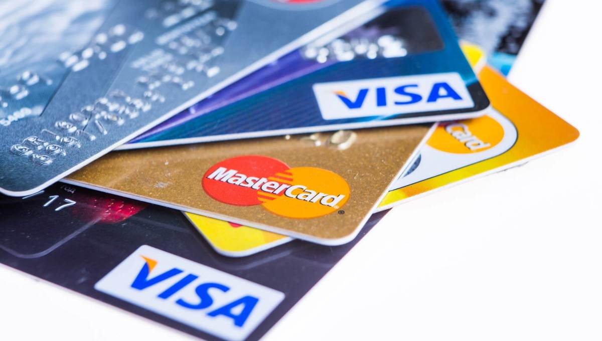 Inaliamo ogni settimana microplastiche pari a una carta di credito: dove va a finire?