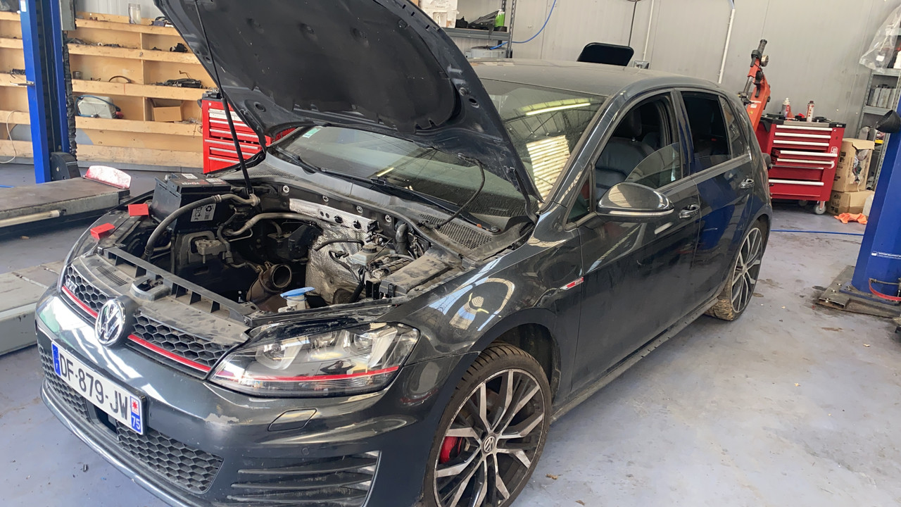 53C2A08E-41CF-406A-8575-E80DECD47104