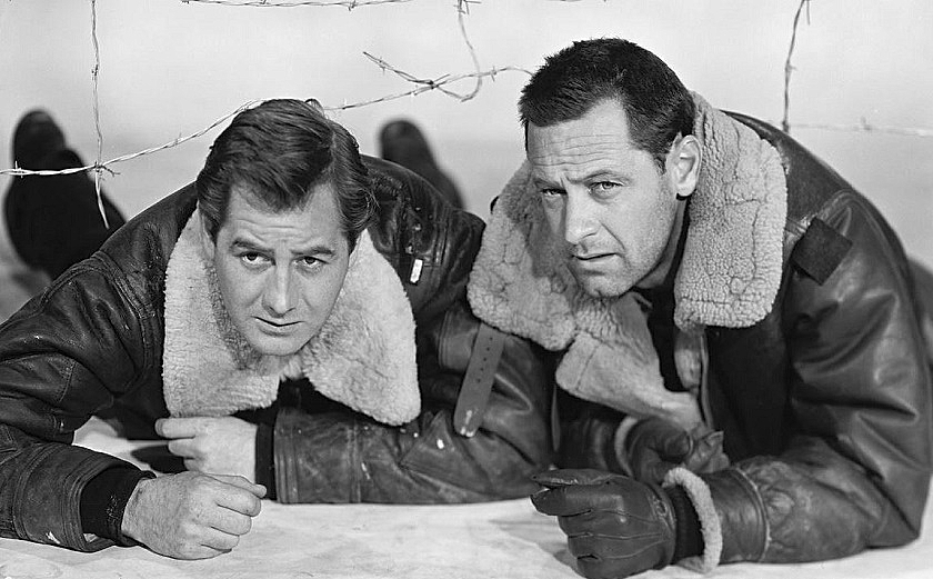 MEMORIAL-DAY-STALAG-17-FOTOR.jpg