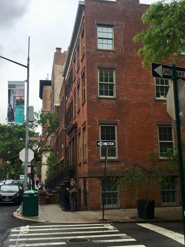 098B8262-B5A0-4C55-8787-5036A3518A3F