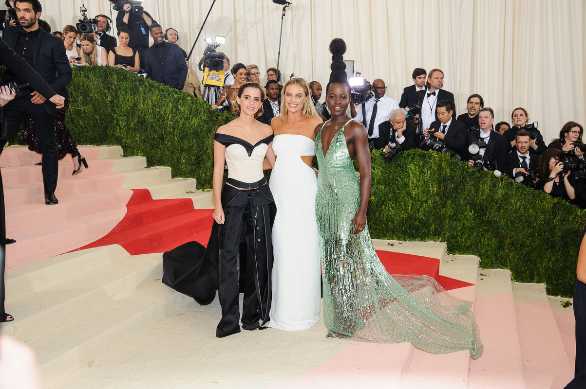 emmawatson-updates.com (341)