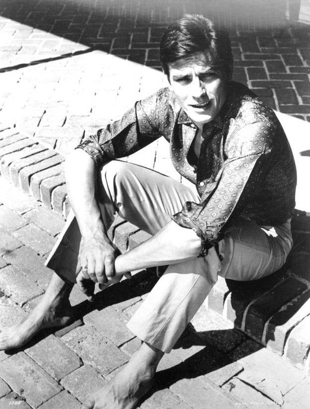 alain_delon_b43