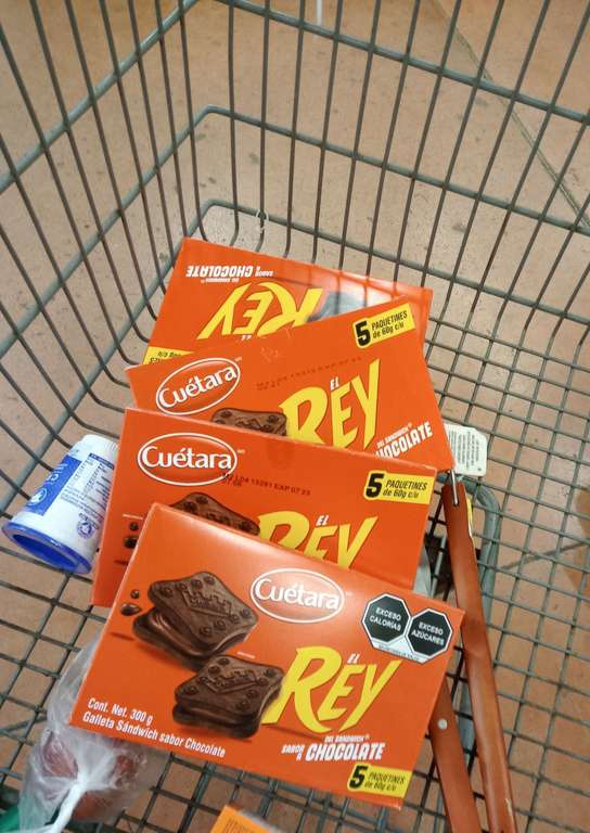 Walmart: Galletas Cuetara Rey Caja con 5 Paquetes y Florero de Cerámica 
