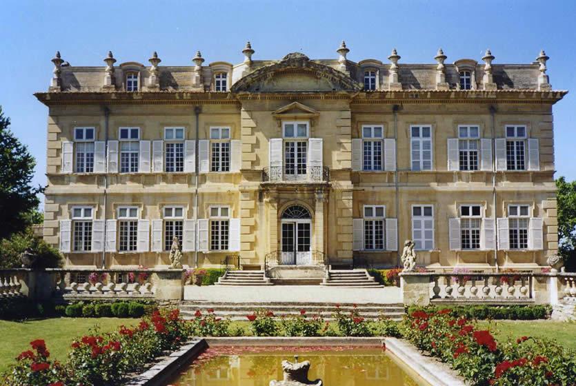 https://i.postimg.cc/PJCkxqzL/02-chateau-barbentane.jpg