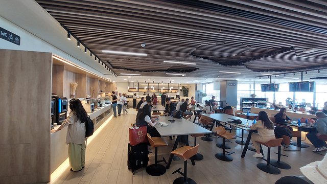 Hotel Iberostar Selection Ensenachos - Blogs de Cuba - DIA 1 - JEREZ-MADRID EN COCHE, SALA VIP, VUELO DE IDA Y LLEGADA AL HOTEL IBEROST (18)