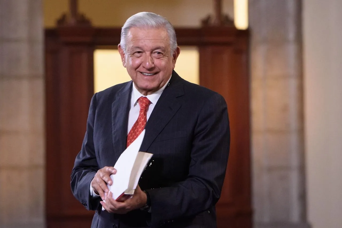 AMLO acusa al INE de “poner trabas” a mexicanos para que voten en el extranjero
