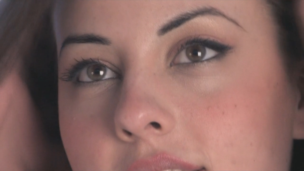 LorenaB - Connect - M3t4rt - 012410 720p.mp4_snapshot_00.15.540