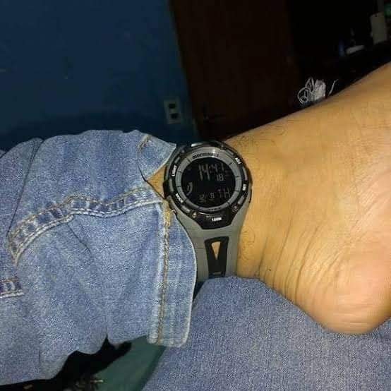 meme reloj