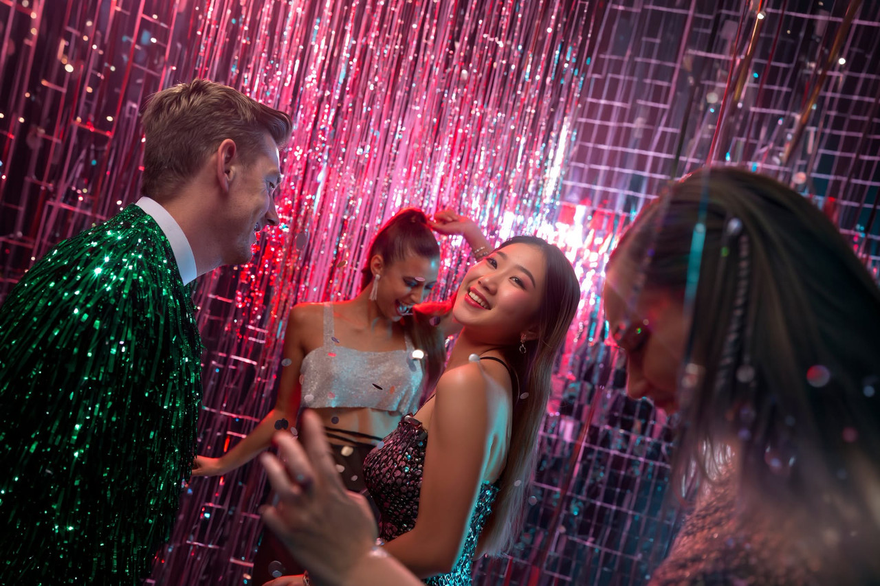 Carlton Exclusive Year-End Party: Celebrate in Style at Carlton Hotel Bangkok Sukhumvit