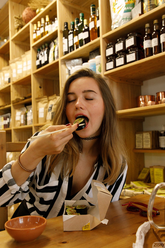 full_020_1136209922135628