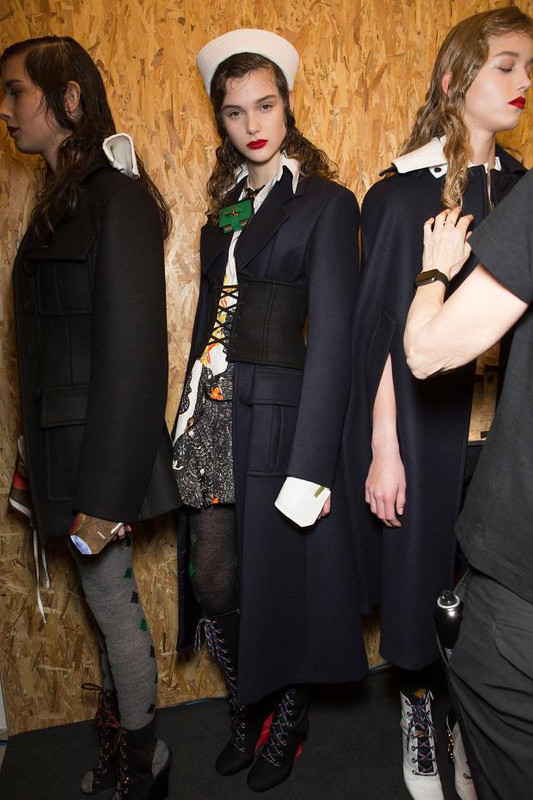 022516prada-backstage-autumn-fall-winter-2016-mf