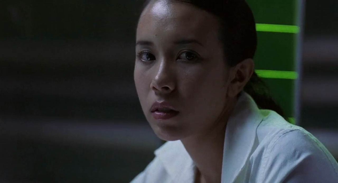 So Close 2002 BluRay [Tamil + Chinese] 480p, 720p ESub Screenshot