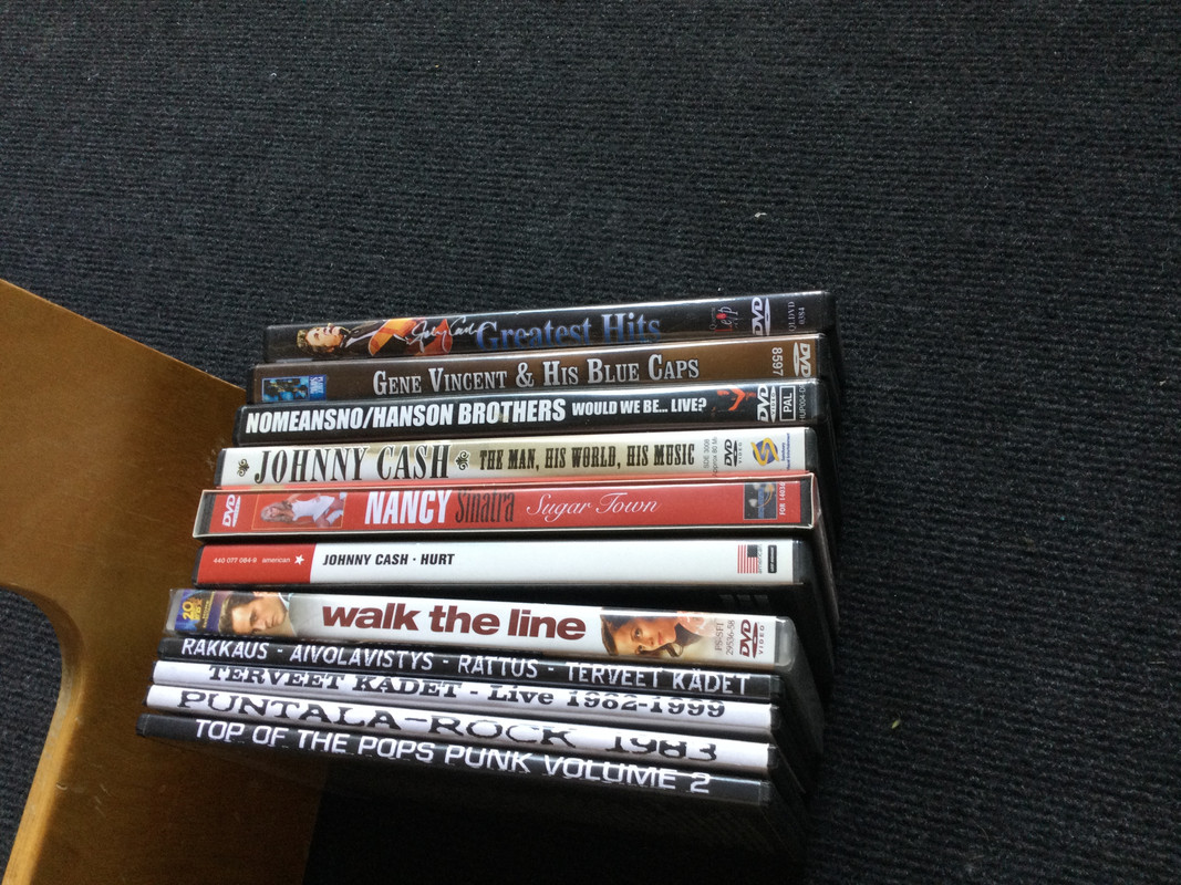 6B56DBC3-0444-4E05-9504-4D4933CBCBDD