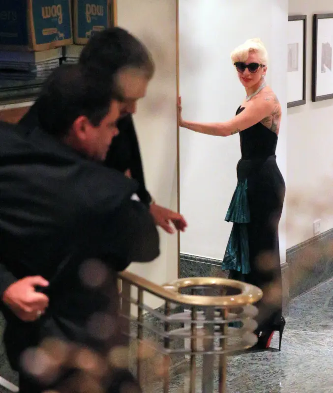 10-10-2015-Leaving-apartment-in-Chicago-