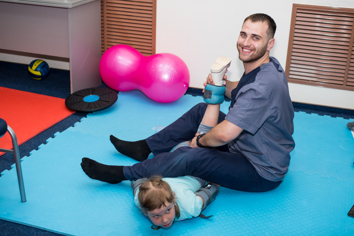 26CB152D-CAEF-42C4-B521-E7B87502B5B7