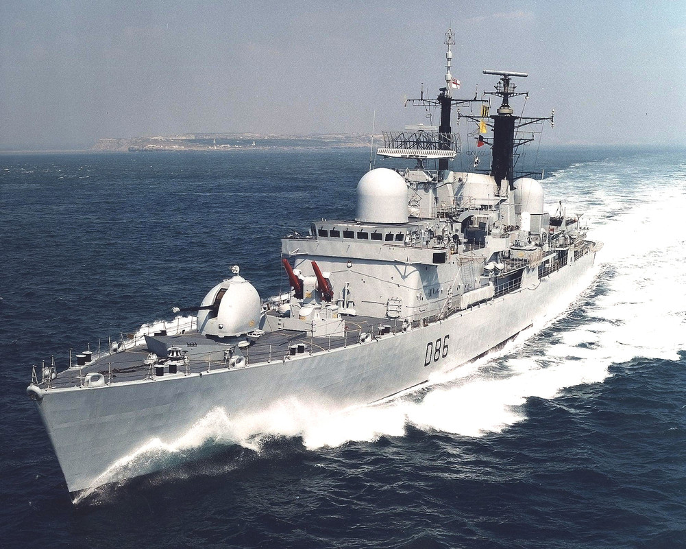 HMS Birmingham (D.86)-1
