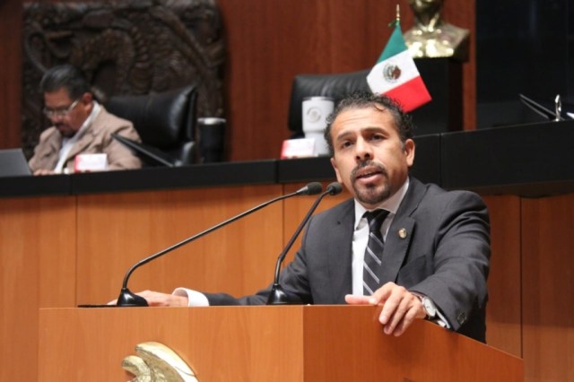 Educación sexual en las escuelas es la propuesta de un senador de Morena