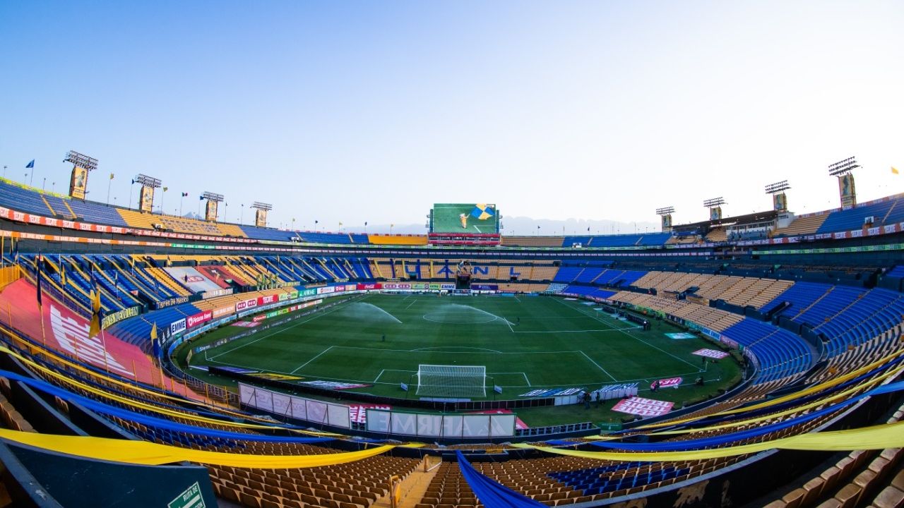 Representantes de FIFA inspeccionan estadio 