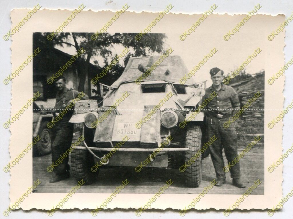 Foto, leichter Panzerspähwagen (2 cm) Sdkfz.222 in Kursk, Russla
